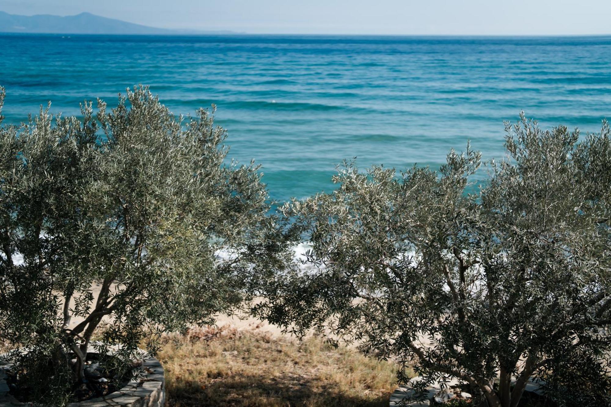 Aegean View Villa Loutra Elevtheron Exterior photo