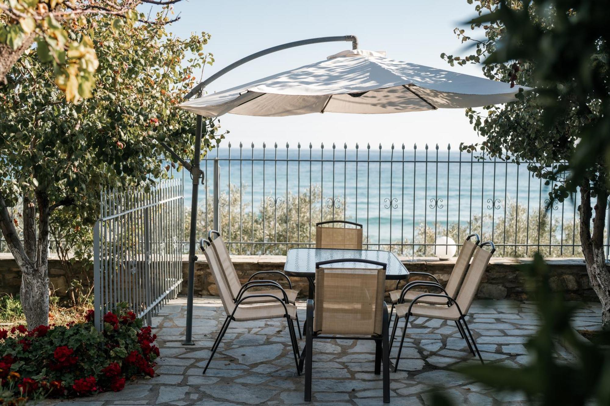 Aegean View Villa Loutra Elevtheron Exterior photo